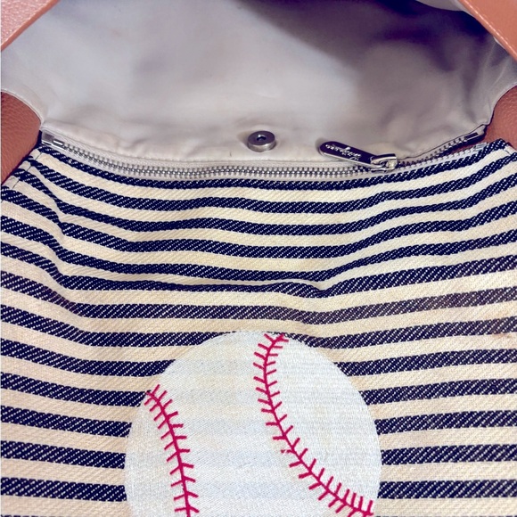 Thirty-One Baseball striped Crossbody Bag: removable flap, adjustable strap!! - Picture 8 of 13